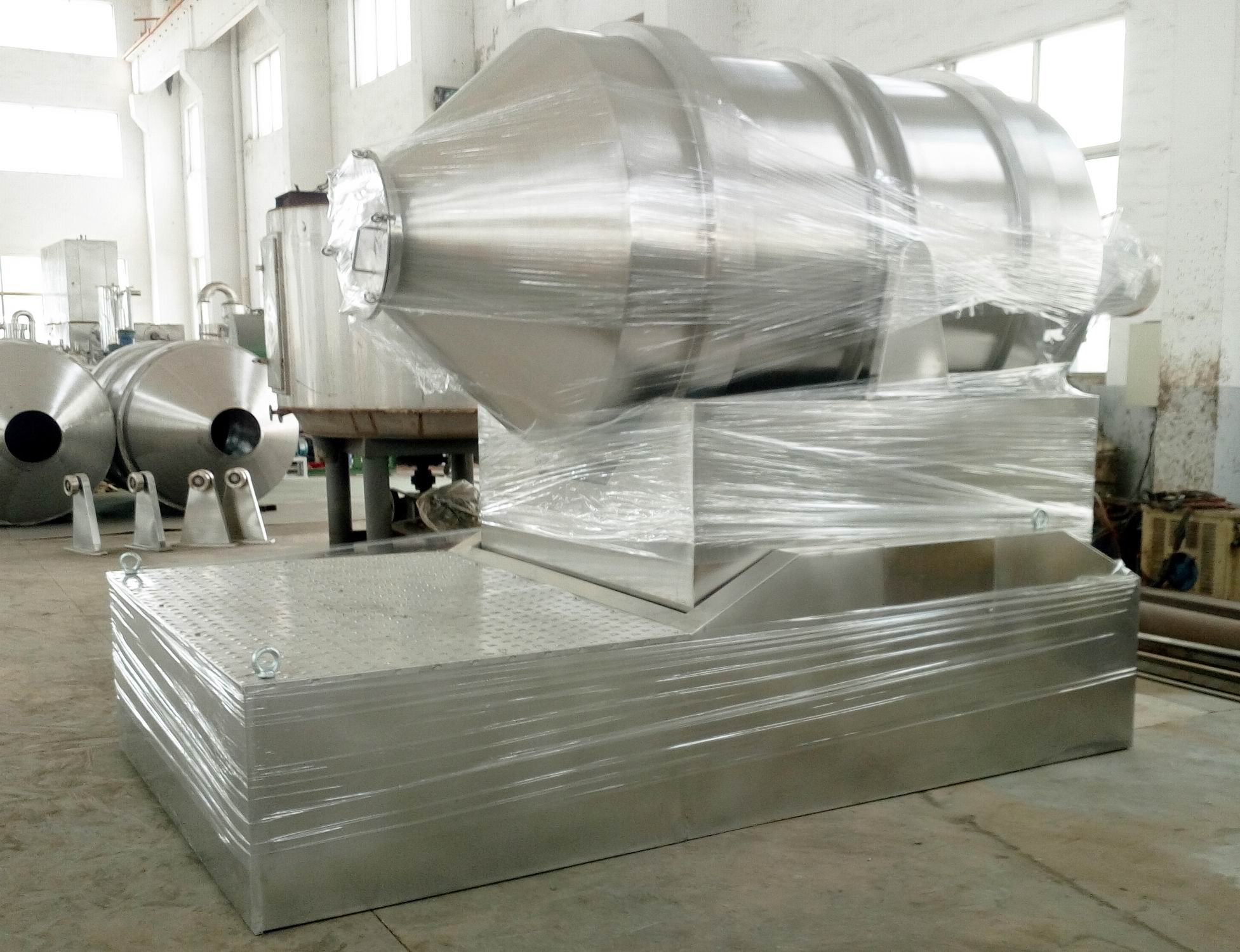 EYH系列二維運(yùn)動(dòng)混合機(jī)